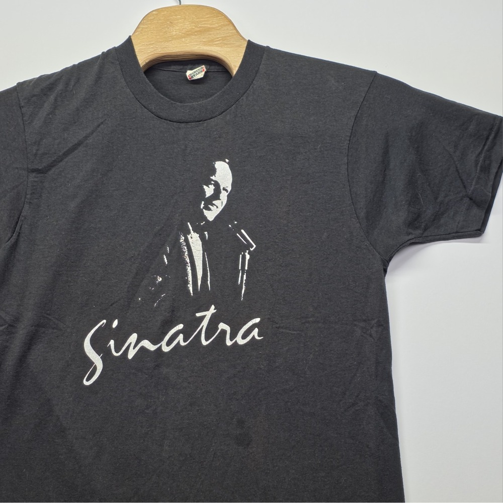 Vintage 80s Frank Sinatra T-Shirt Screen Stars Single Stitch 50/50 Black USA L
